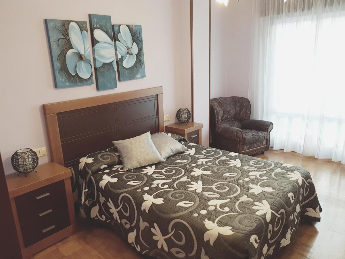 Piso Amplio En El Centro De Vilagarcia De Arousa Bagian luar foto