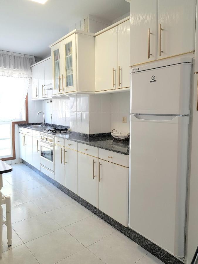 Piso Amplio En El Centro De Vilagarcia De Arousa Bagian luar foto