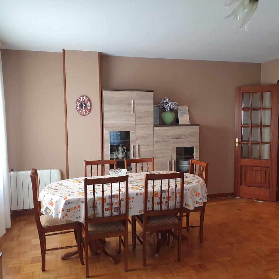 Piso Amplio En El Centro De Vilagarcia De Arousa Bagian luar foto